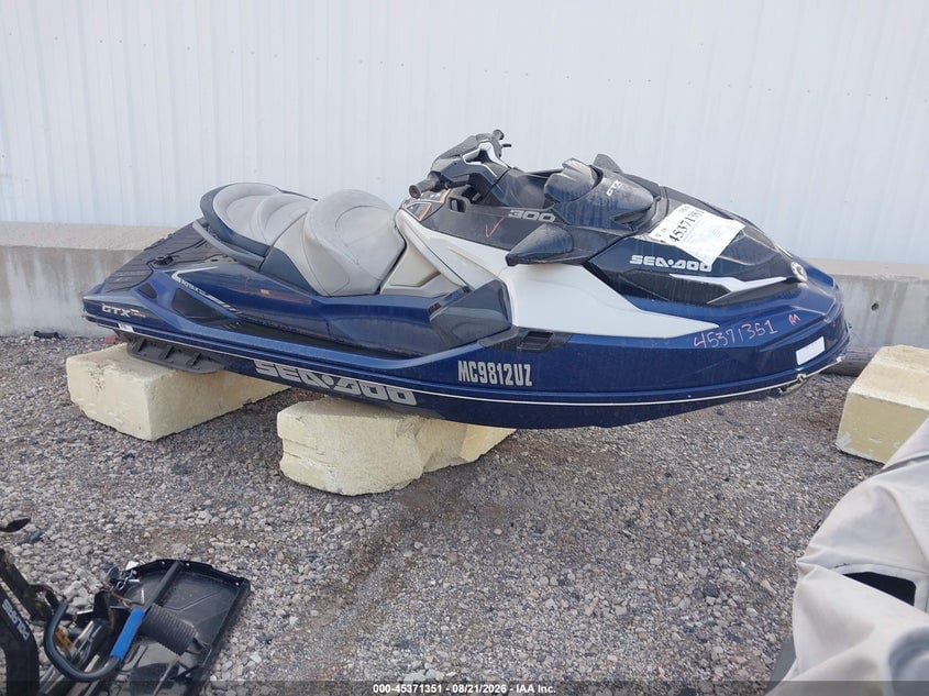 2024 SEADOO GTX-300 LIMITED | YDV64549C424 | UPCARS
