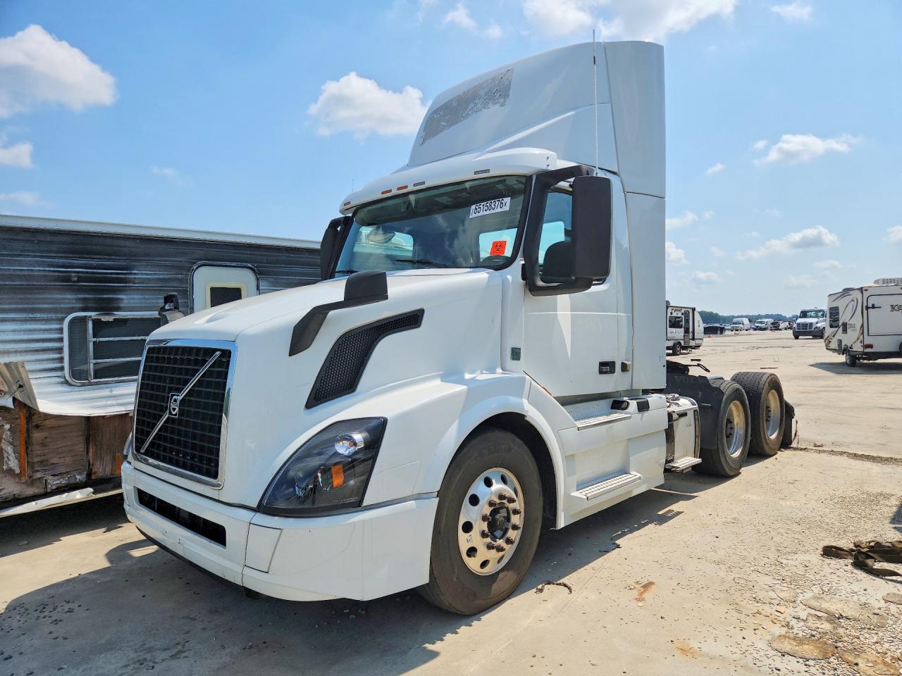 2016 VOLVO VNL SEMI TRUCK | 4V4NC9EH0GN948755 | UPCARS