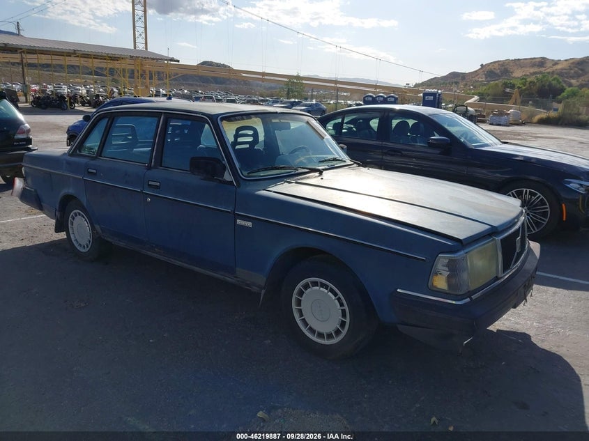 1990 VOLVO 240 DL | YV1AA8845L1415475 | UPCARS