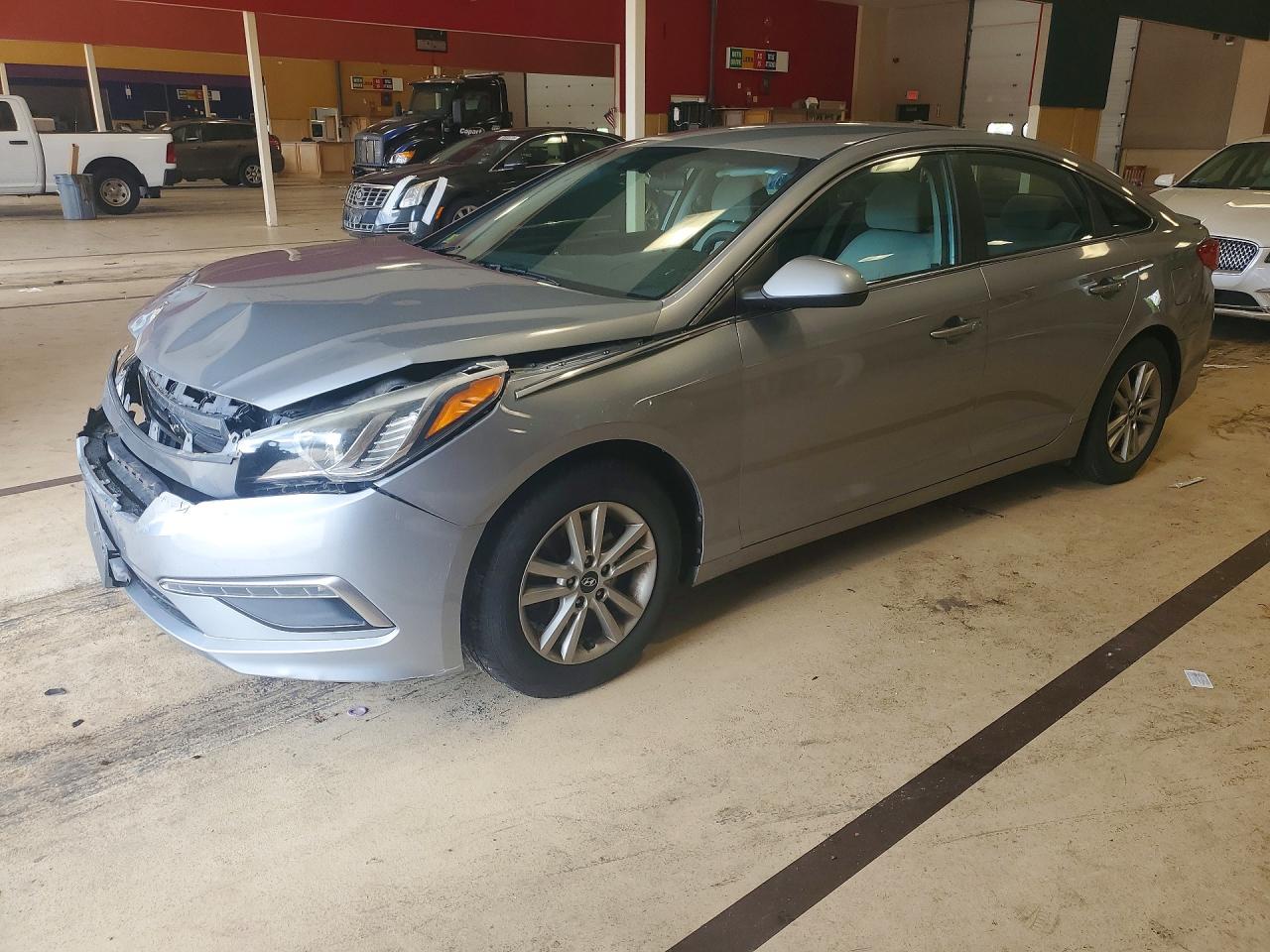 2015 HYUNDAI SONATA SE | 5NPE24AF2FH057189 | UPCARS