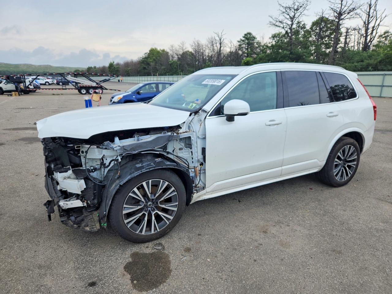2022 VOLVO XC90 T6 MOMENTUM | YV4A221K1N1836411 | UPCARS