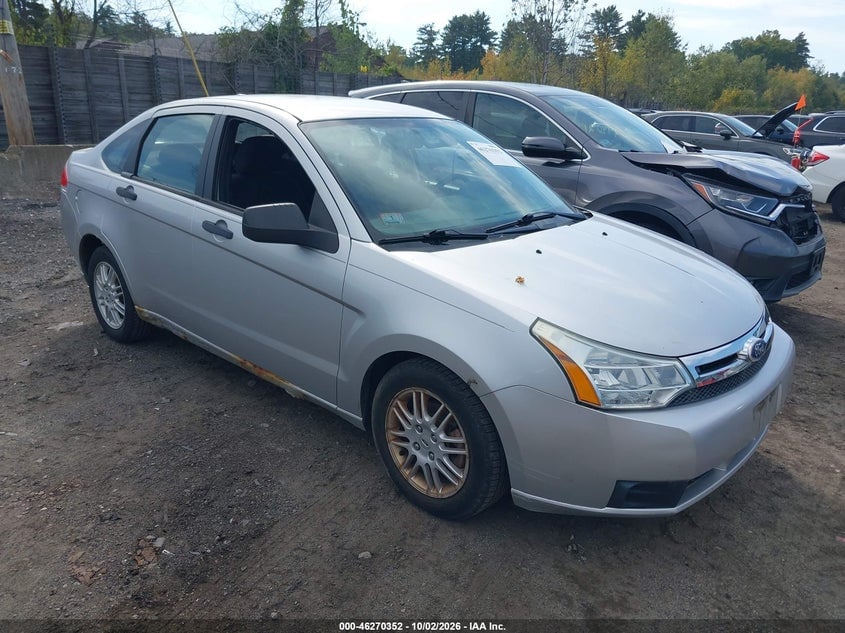 2010 FORD FOCU SE | 1FAHP3FN5AW297774 | UPCARS