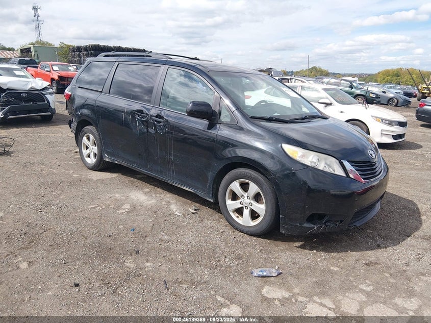 2015 TOYOTA SIENNA LE | 5TDKK3DC0FS590733 | UPCARS