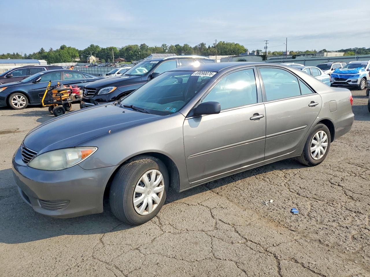 2005 TOYOTA CAMRY STANDARD | 4T1BE32K65U630529 | UPCARS