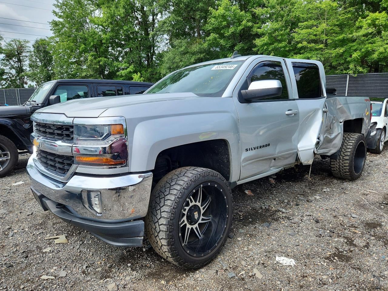 2016 CHEVROLET SILVERADO K1500 LT | 1GCVKREC0GZ104467 | UPCARS