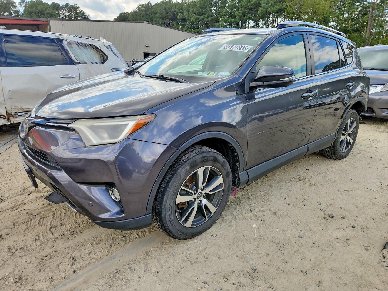 2017 TOYOTA RAV4 XLE | JTMRFREV3HJ116801 | UPCARS