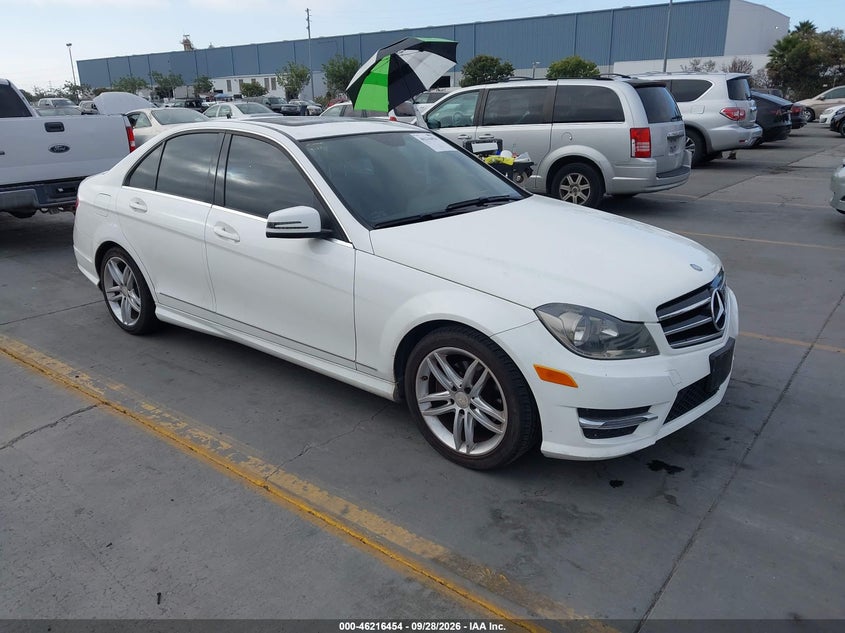 2014 MERCEDES-BENZ C 250 SPORT | WDDGF4HB9EG199547 | UPCARS