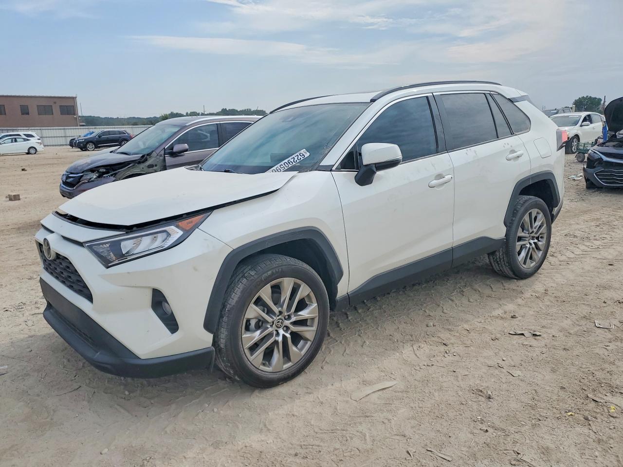 2021 TOYOTA RAV4 XLE PREMIUM | 2T3A1RFV5MW247315 | UPCARS