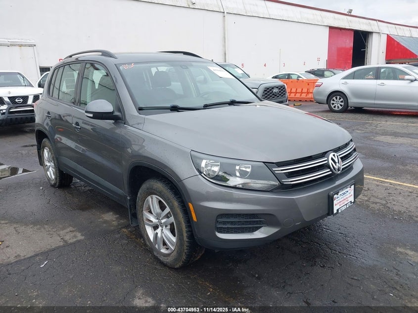 2016 VOLKSWAGEN TIGUAN S | WVGBV7AX1GW590257 | UPCARS