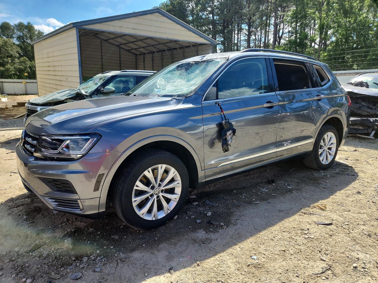 2018 VOLKSWAGEN TIGUAN SE | 3VV2B7AX7JM123673 | UPCARS