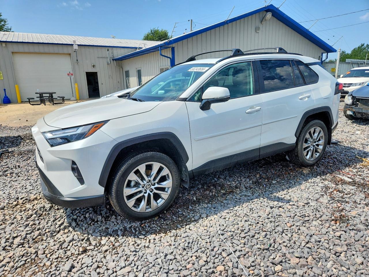 2023 TOYOTA RAV4 XLE PREMIUM | 2T3A1RFV2PW382868 | UPCARS