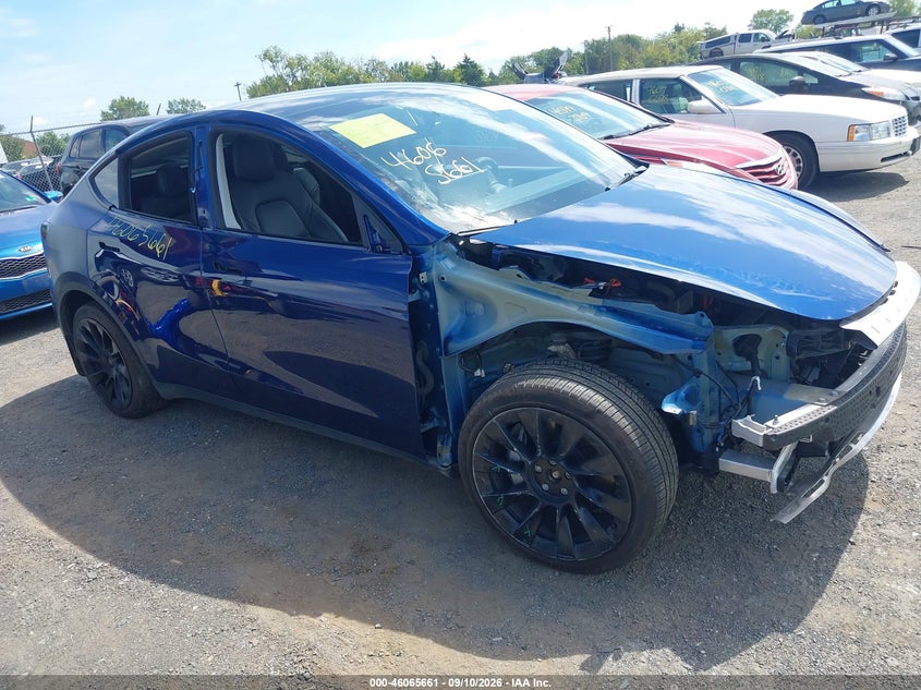 2022 TESLA MODEL Y LONG RANGE DUAL MOTOR ALL-WHEEL DRIVE | 7SAYGDEE6NF383805 | UPCARS