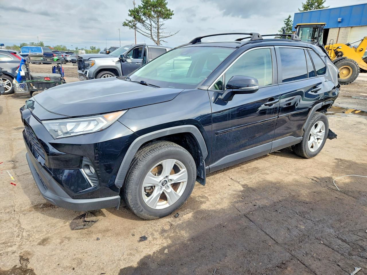 2019 TOYOTA RAV4 XLE | JTMP1RFV9KD014283 | UPCARS