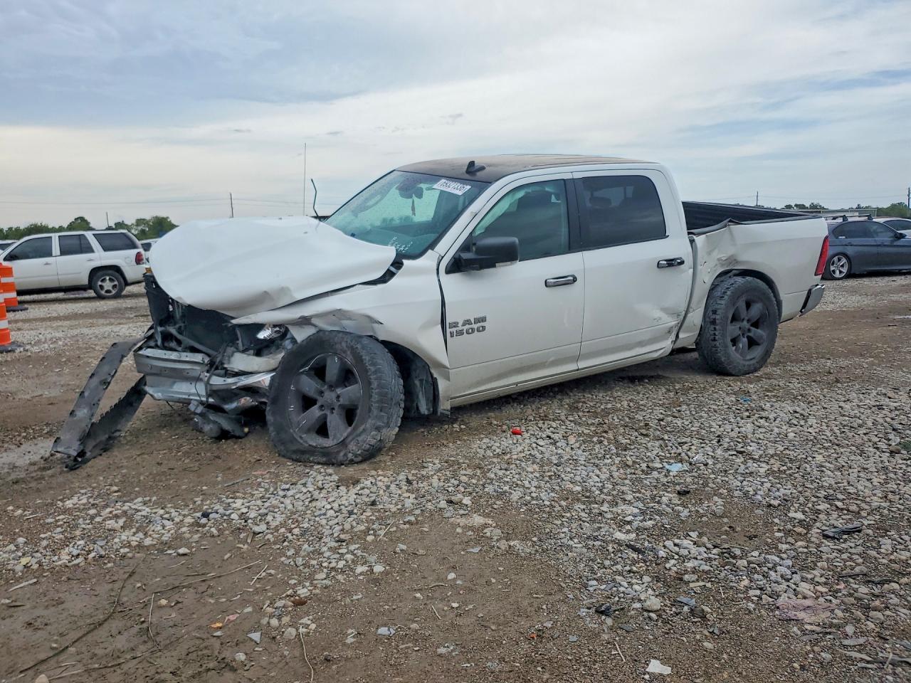 2018 RAM 1500 SLT | 3C6RR7LG3JG195949 | UPCARS