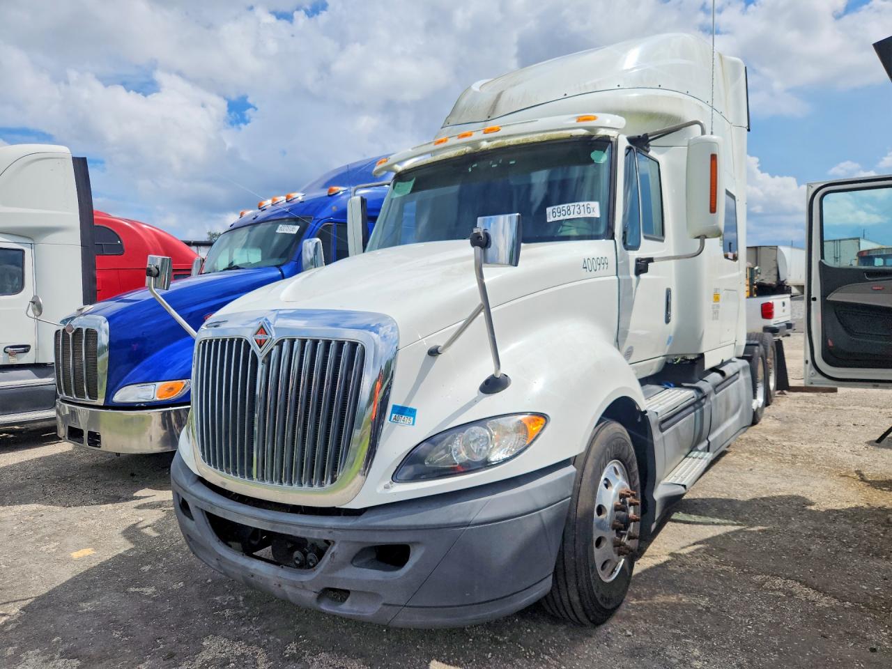 2016 INTERNATIONAL PROSTAR LF687 SEMI TRUCK | 3HSDJSNR8GN209044 | UPCARS