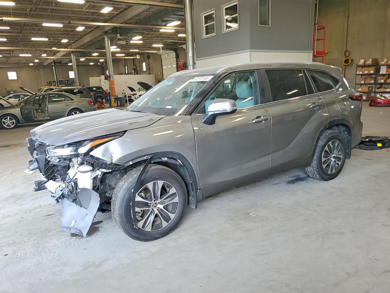 2025 TOYOTA HIGHLANDER XLE | 5TDKDRBH3SS588268 | UPCARS