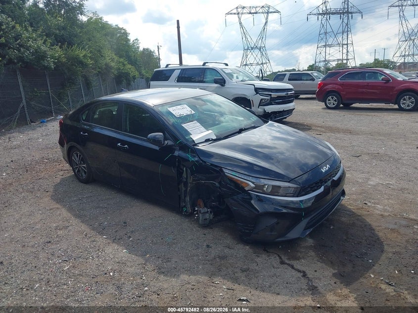 2023 KIA FORTE LXS | 3KPF24AD3PE561713 | UPCARS