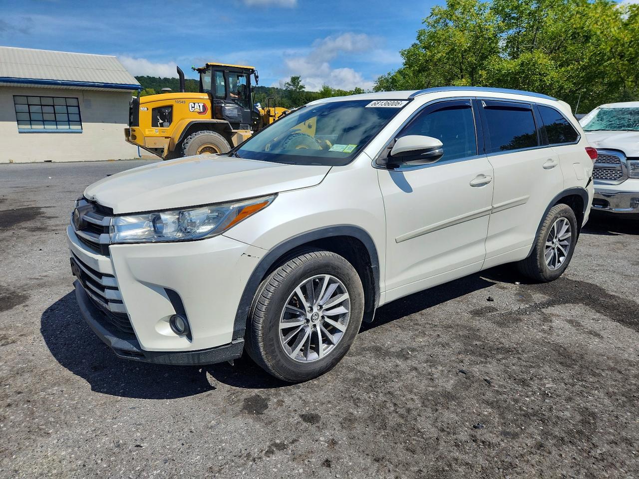 2018 TOYOTA HIGHLANDER XLE | 5TDJZRFH4JS880887 | UPCARS