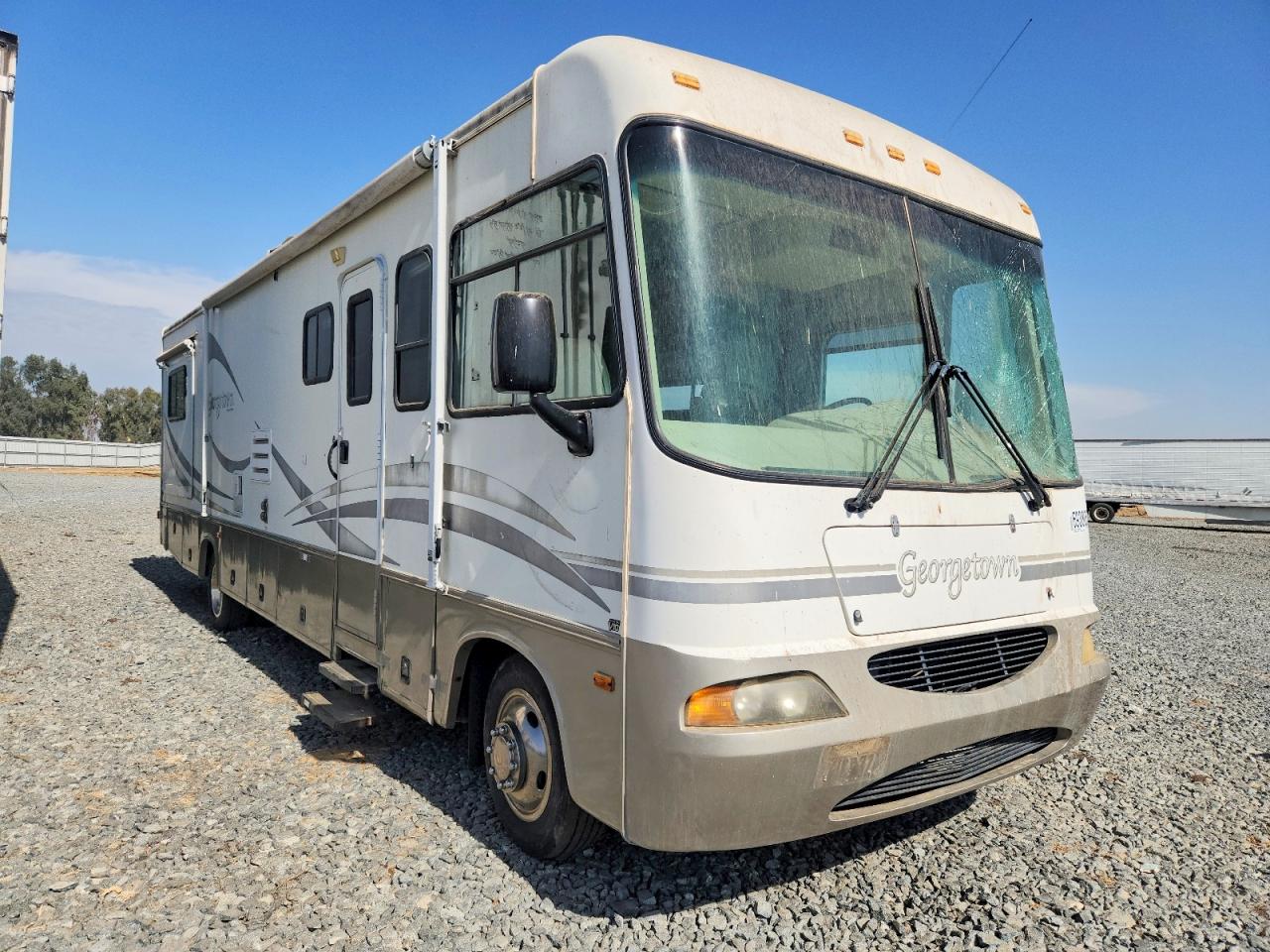 2002 FORESRIVER F550 | 1FCNF53S320A03301 | UPCARS