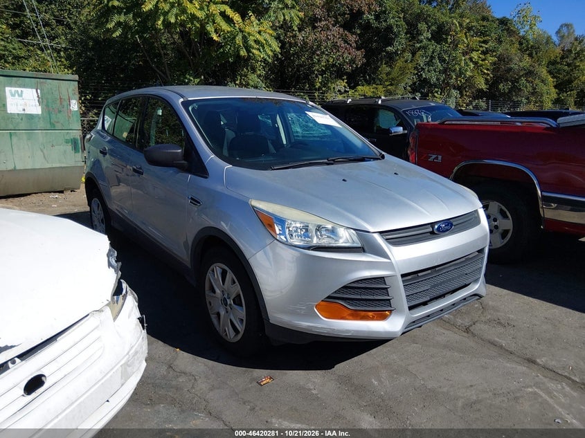 2015 FORD ESCAPE S | 1FMCU0F7XFUA73704 | UPCARS