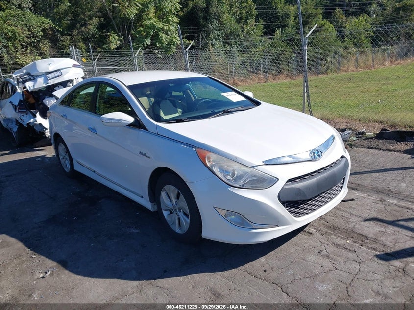 2015 HYUNDAI SONATA HYBRID | KMHEC4A4XFA138858 | UPCARS