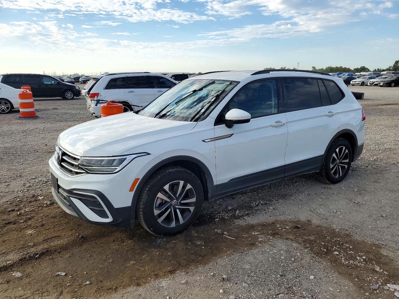 2023 VOLKSWAGEN TIGUAN S | 3VVRB7AX4PM075380 | UPCARS
