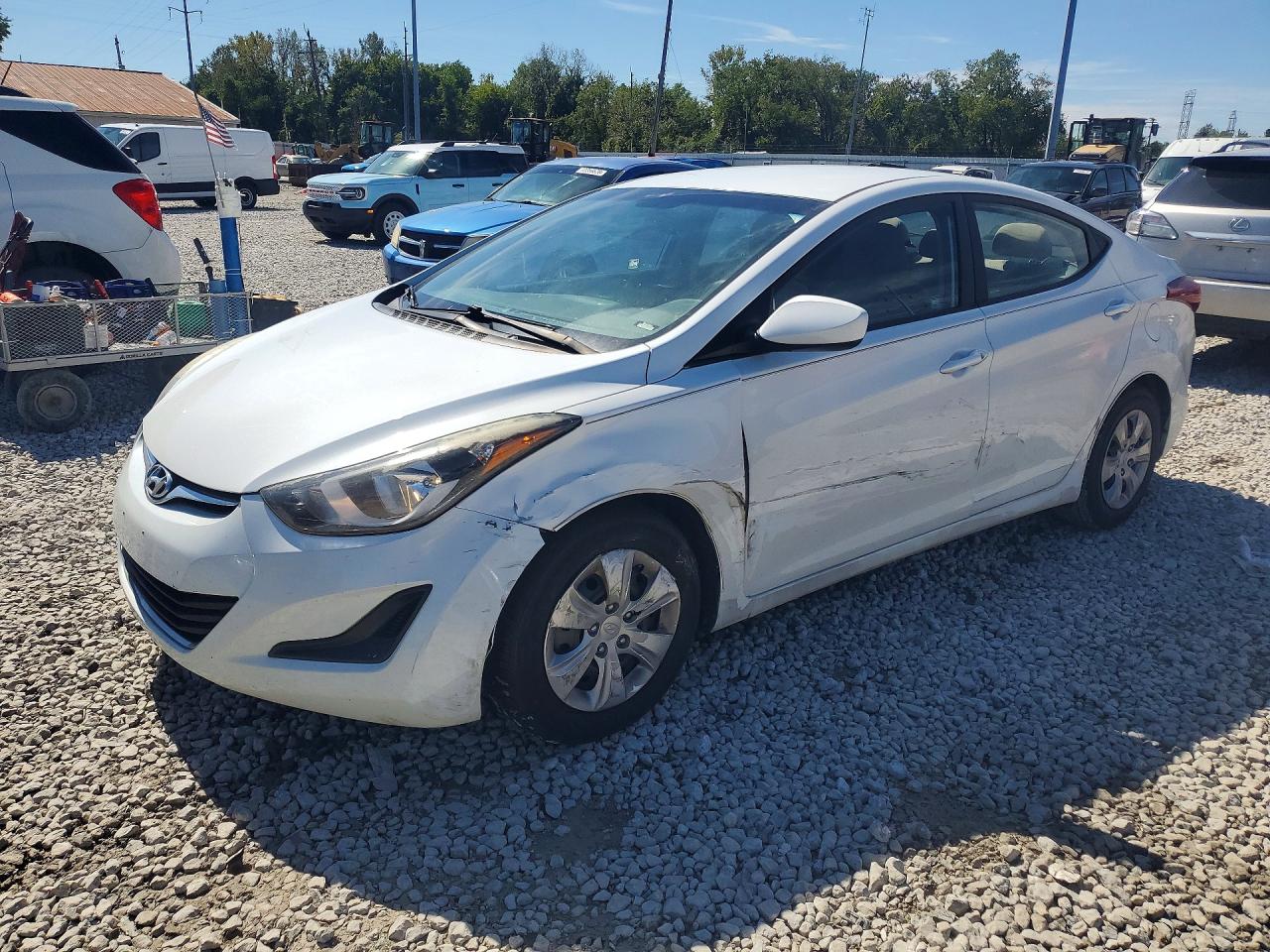 2016 HYUNDAI ELANTRA SE | 5NPDH4AE9GH745578 | UPCARS