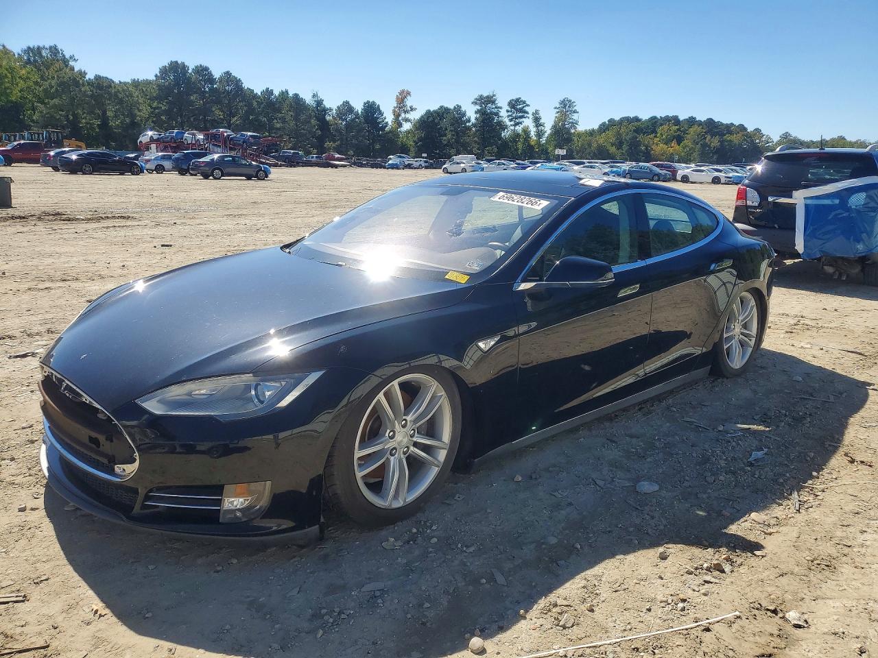 2013 TESLA MODEL S | 5YJSA1CG9DFP06802 | UPCARS