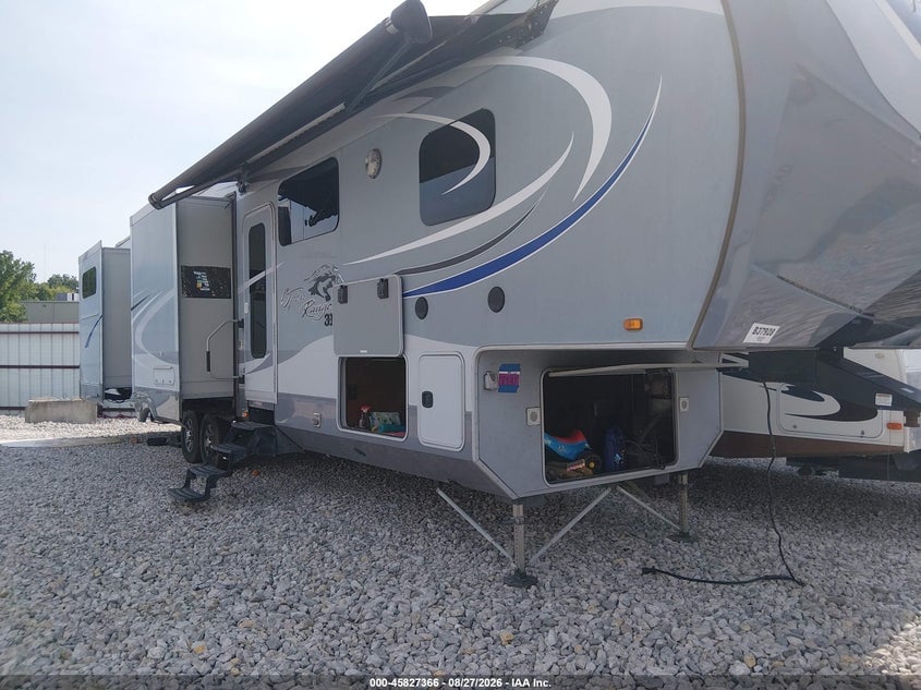 2016 HIGHLAND RIDGE M- 427BHS | 58TFE4223G5022343 | UPCARS