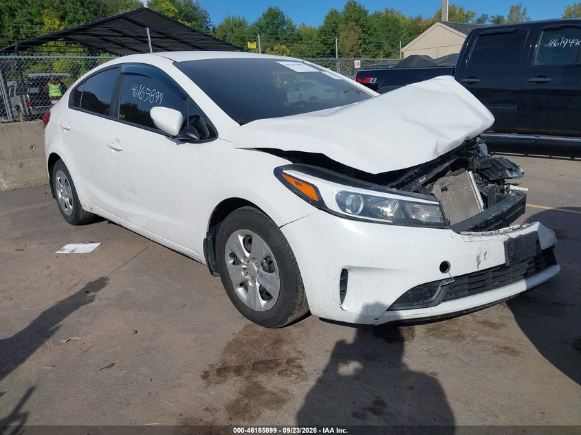 2018 KIA FORTE LX | 3KPFL4A77JE235069 | UPCARS