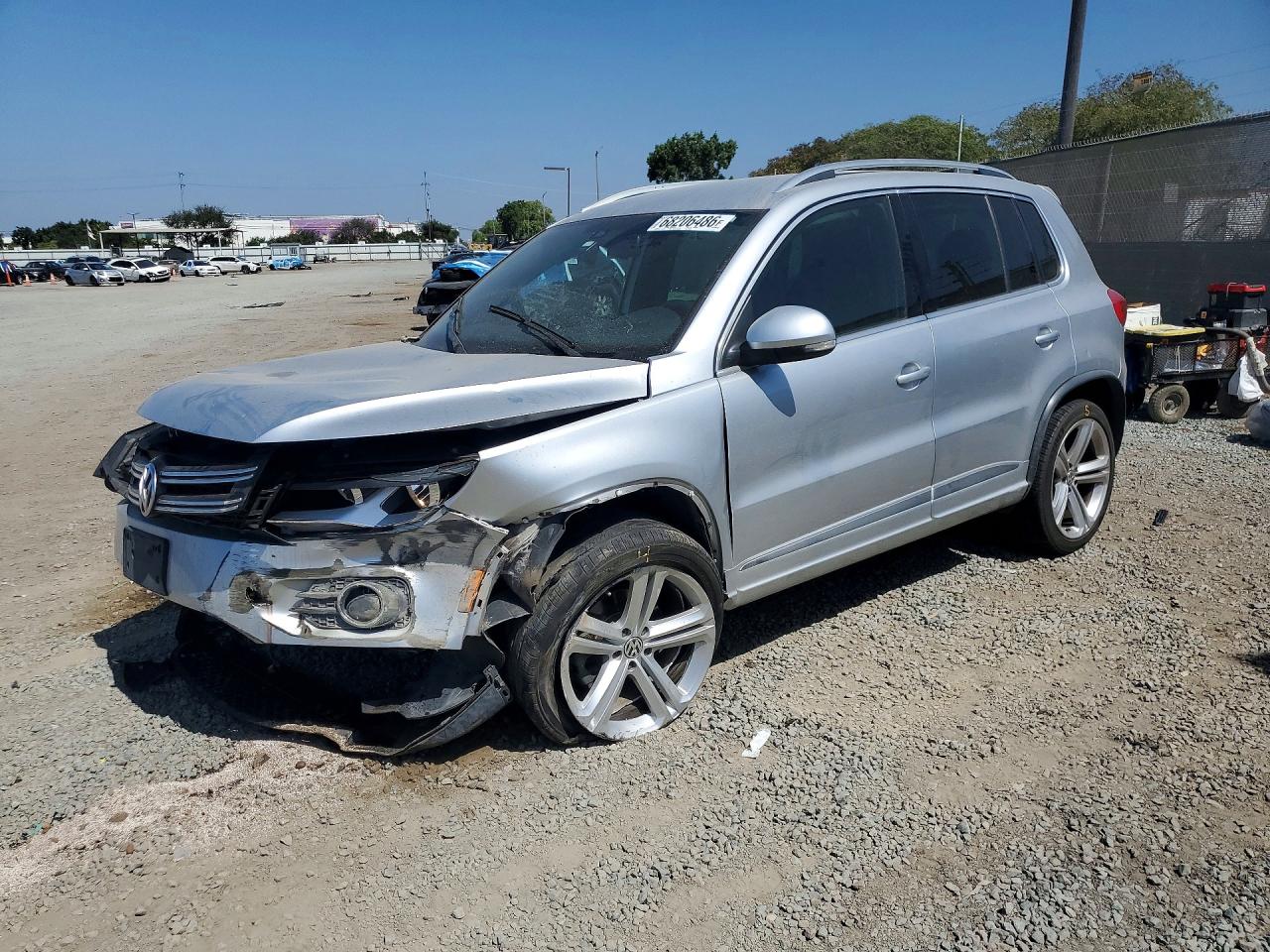 2016 VOLKSWAGEN TIGUAN S | WVGAV7AX2GW037676 | UPCARS