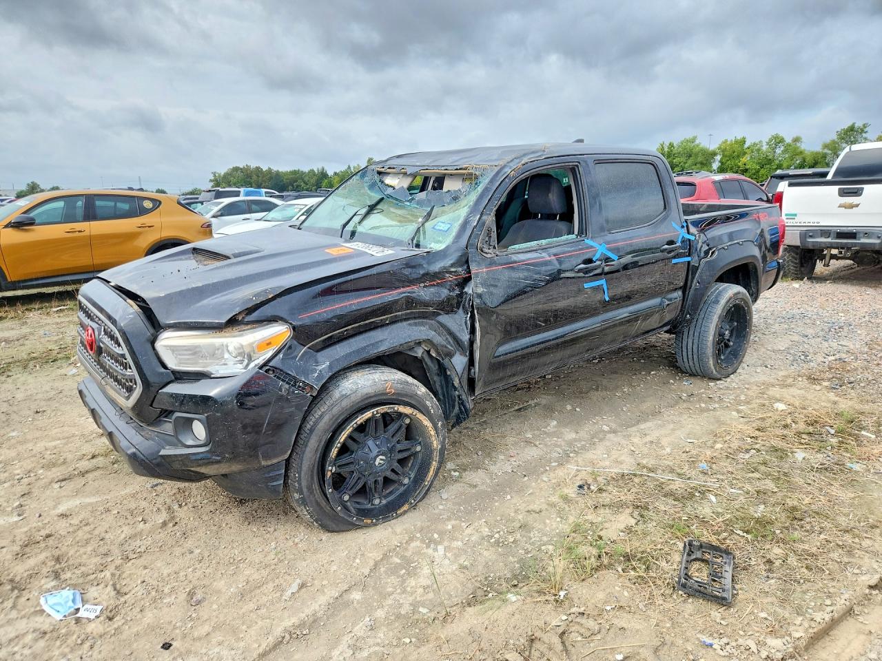 2017 TOYOTA TACOMA SR | 5TFAX5GN1HX095296 | UPCARS