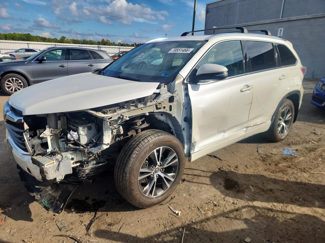 2016 TOYOTA HIGHLANDER XLE | 5TDJKRFH9GS285434 | UPCARS