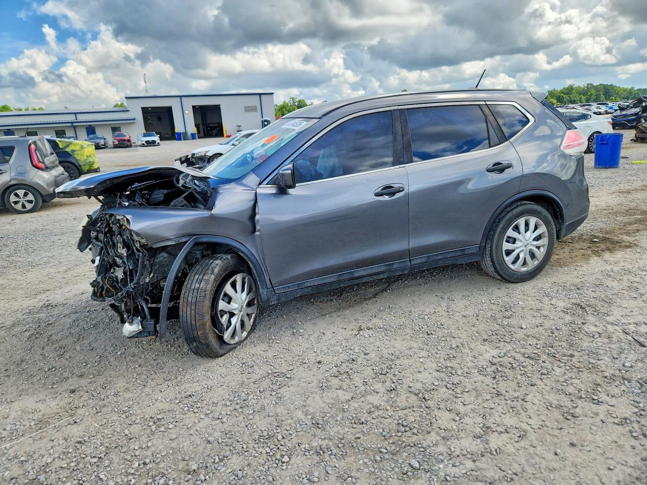 2016 NISSAN ROGUE S | 5N1AT2MT5GC811745 | UPCARS