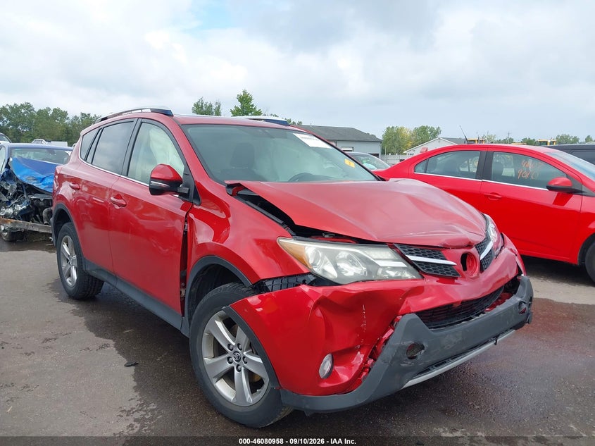 2015 TOYOTA RAV4 XLE | JTMRFREV6FJ050614 | UPCARS