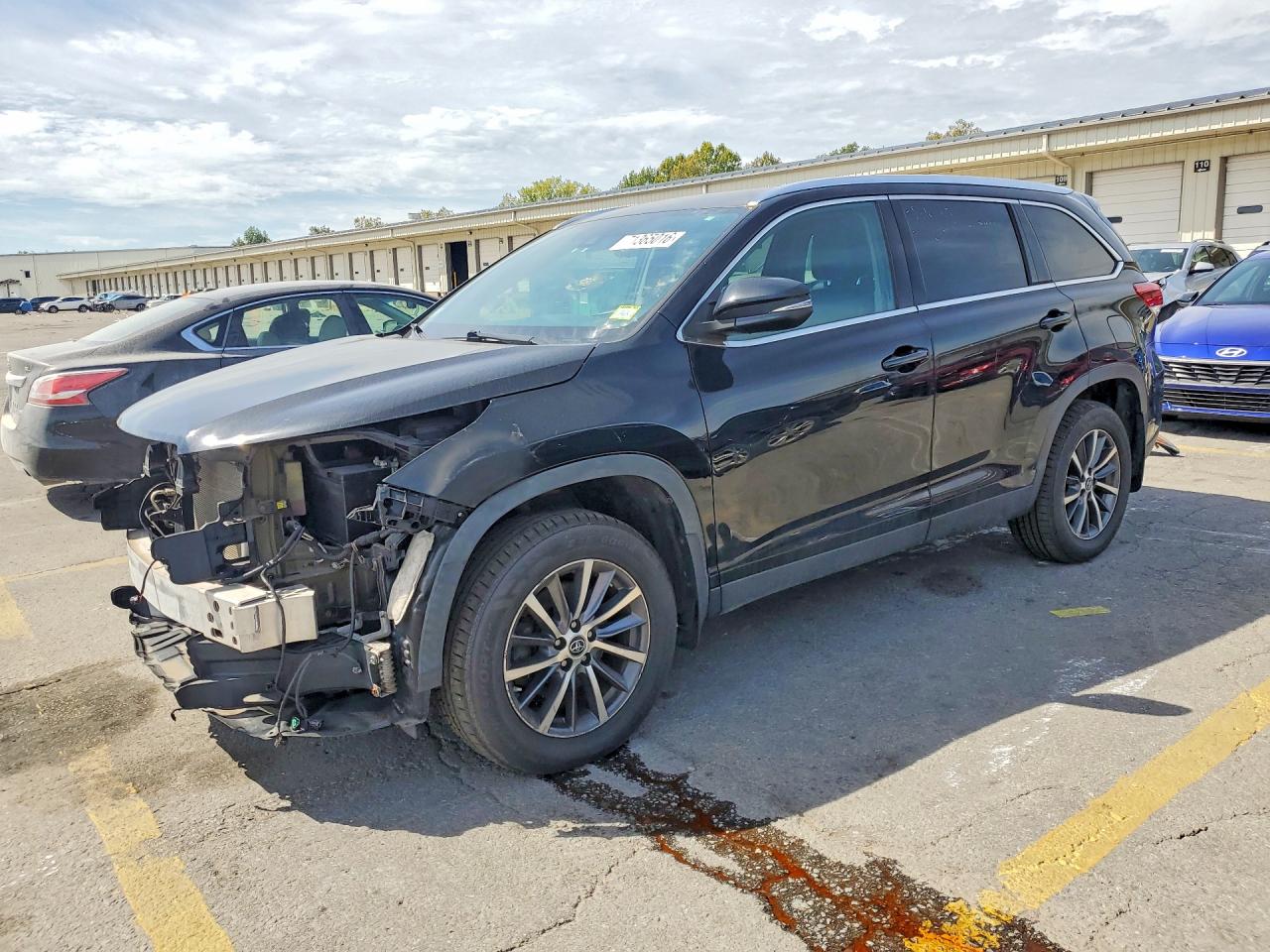 2019 TOYOTA HIGHLANDER XLE | 5TDJZRFH0KS621962 | UPCARS