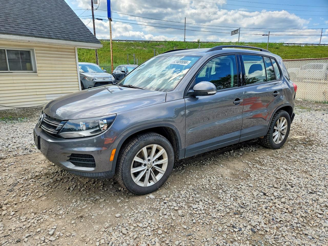 2018 VOLKSWAGEN ALL OTHER | WVGBV7AX5JK004609 | UPCARS