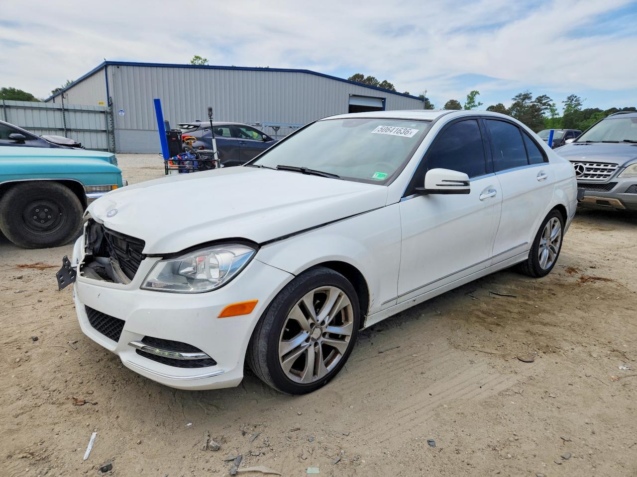 2014 MERCEDES-BENZ C-CLASS 250 | WDDGF4HB9EG257060 | UPCARS