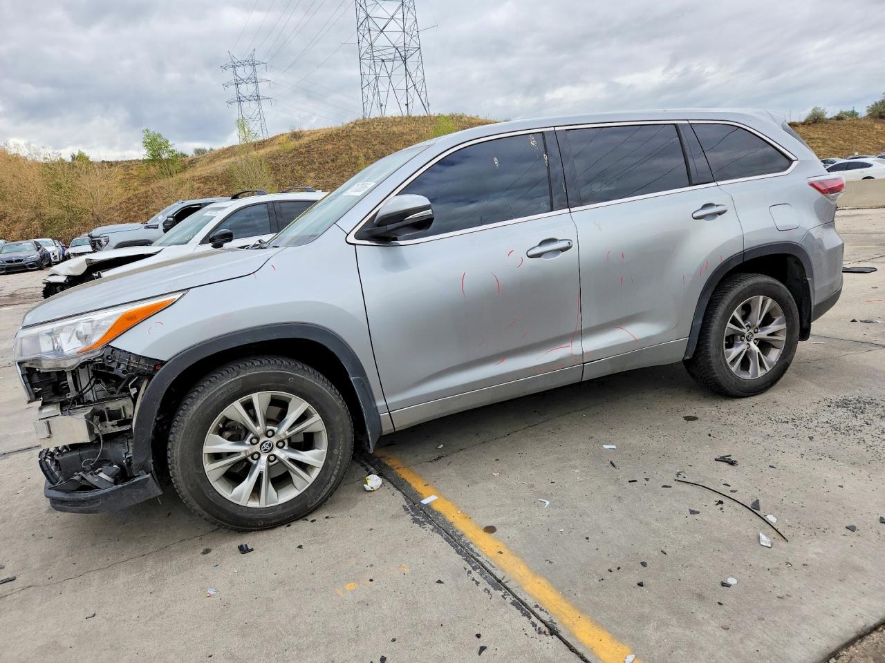 2016 TOYOTA HIGHLANDER LE PLUS | 5TDBKRFH7GS226774 | UPCARS