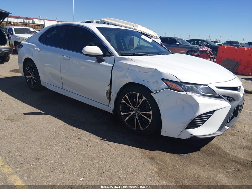 2018 TOYOTA CAMRY SE | 4T1B11HK6JU678663 | UPCARS