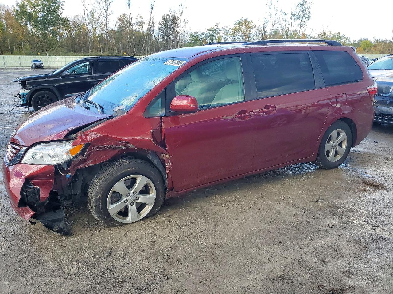 2015 TOYOTA SIENNA LE | 5TDKK3DC7FS591832 | UPCARS