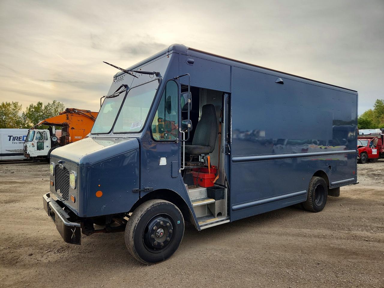 2020 FREIGHTLINER ALL OTHER | 4UZAC2EA6LCMK2930 | UPCARS