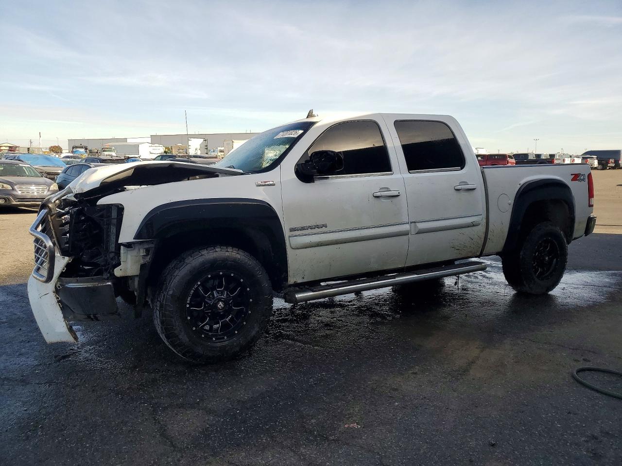 2010 GMC SIERRA K1500 SLT | 3GTRKWE3XAG176221 | UPCARS