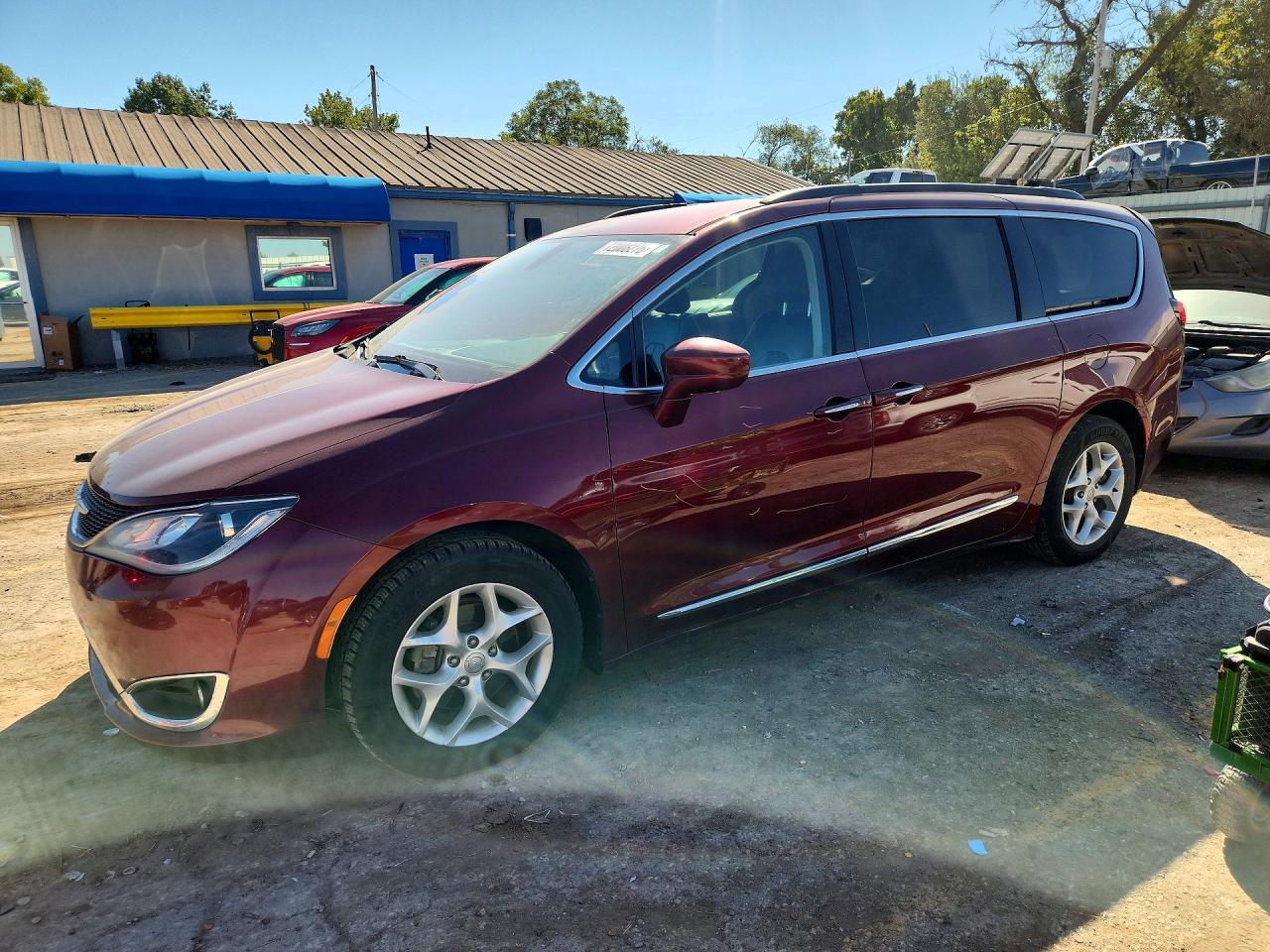 2017 CHRYSLER PACIFICA TOURING L | 2C4RC1BG9HR668671 | UPCARS