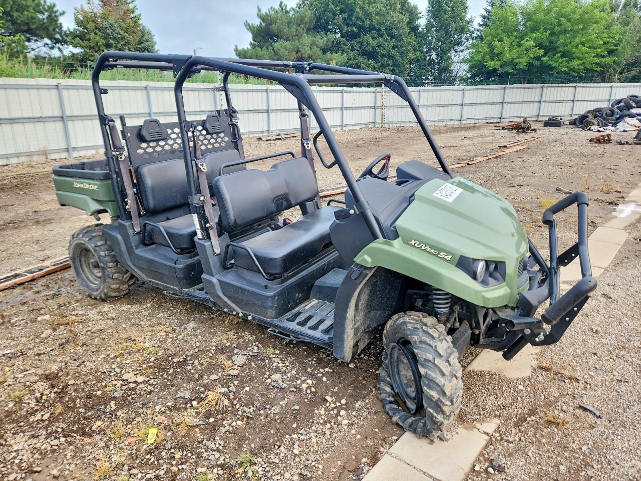 2016 JNHO GATOR JOHN DEERE XUV 550 S4 UTILITY VEHICLE | 1M0550FBPGM050240 | UPCARS