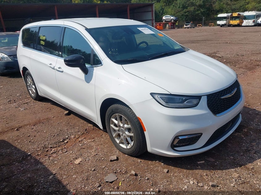 2024 CHRYSLER PACIFICA TOURING L | 2C4RC1BG3RR115810 | UPCARS