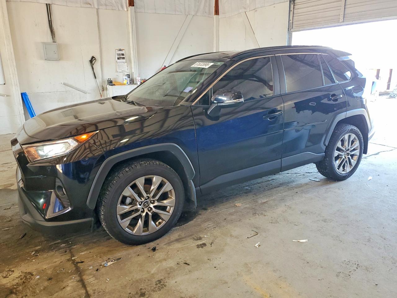 2021 TOYOTA RAV4 XLE PREMIUM | 2T3A1RFV9MW208954 | UPCARS