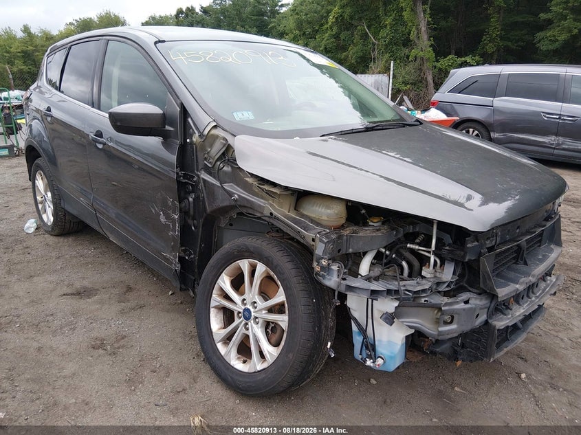 2017 FORD ESCAPE SE | 1FMCU9GD4HUC27724 | UPCARS