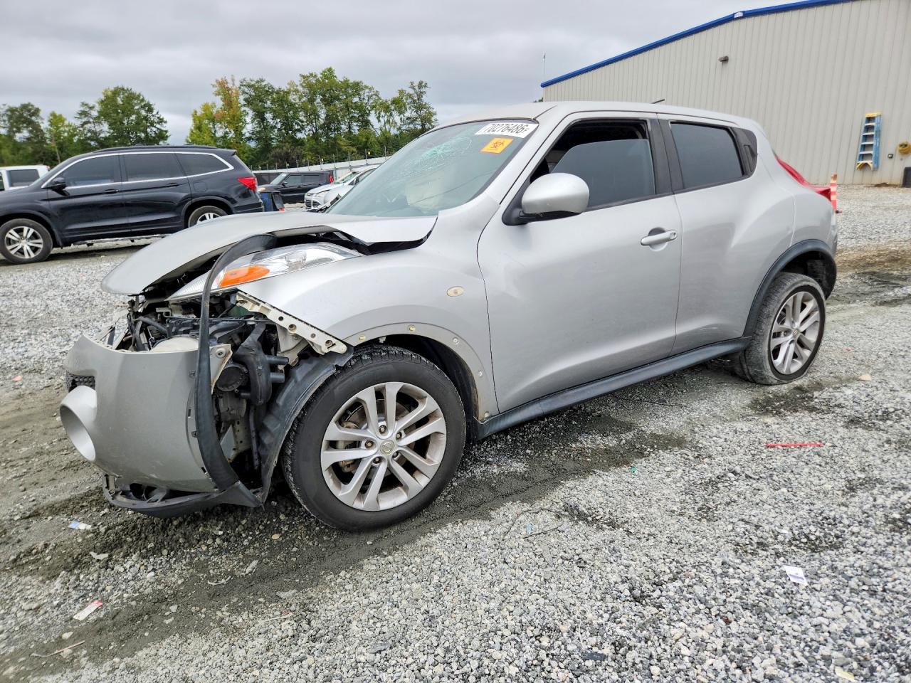 2011 NISSAN JUKE S | JN8AF5MR6BT006397 | UPCARS