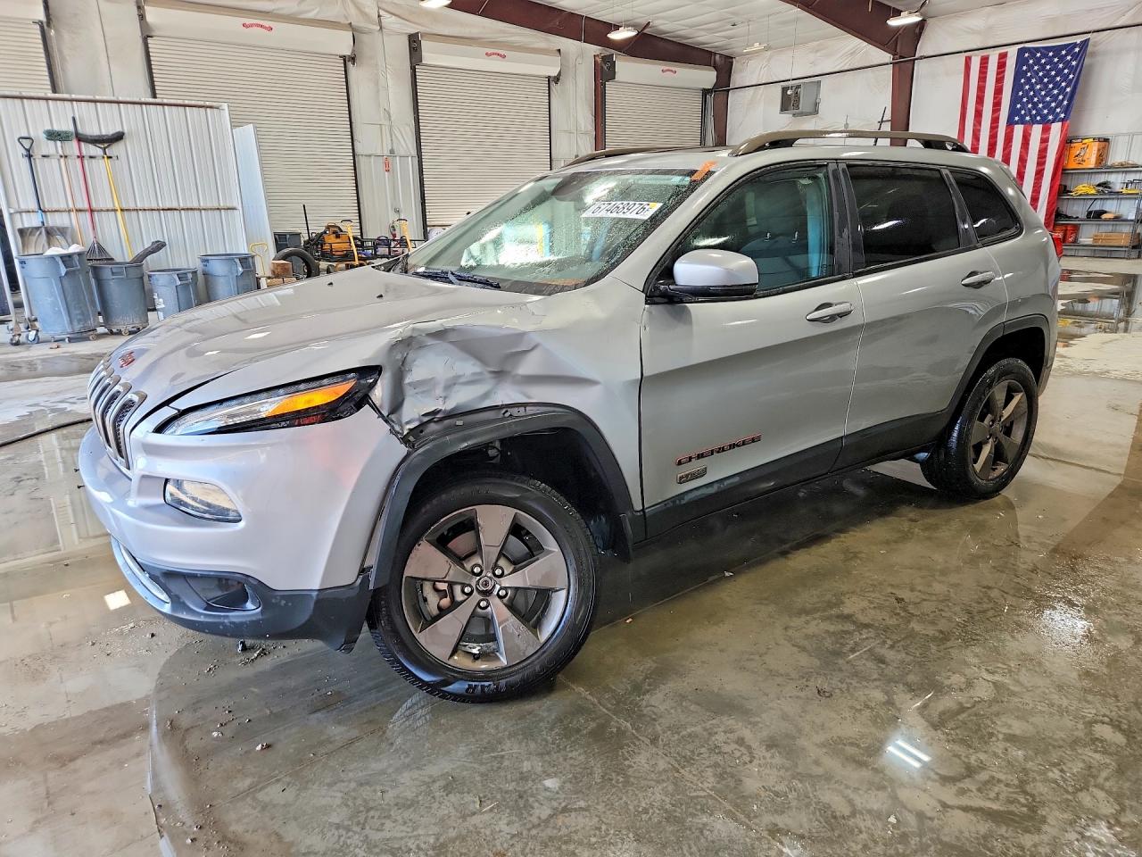 2016 JEEP CHEROKEE LATITUDE | 1C4PJMCB1GW367741 | UPCARS